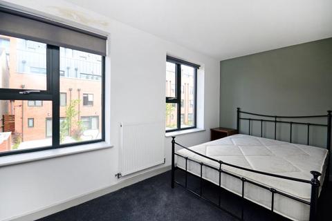 4 bedroom house share to rent - DUN FIELDS, KELHAM ISLAND, S3 8AY
