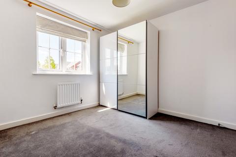 21 Ampthill Way, Faringdon, SN7 7GS