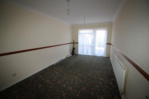 2 bedroom maisonette to rent, Knox Road, Clacton-on-Sea
