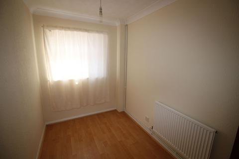 2 bedroom maisonette to rent, Knox Road, Clacton-on-Sea