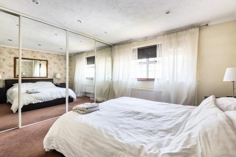 4 bedroom semi-detached house for sale - Longmead Avenue, Bishopstoke, Eastleigh, Hampshire, SO50