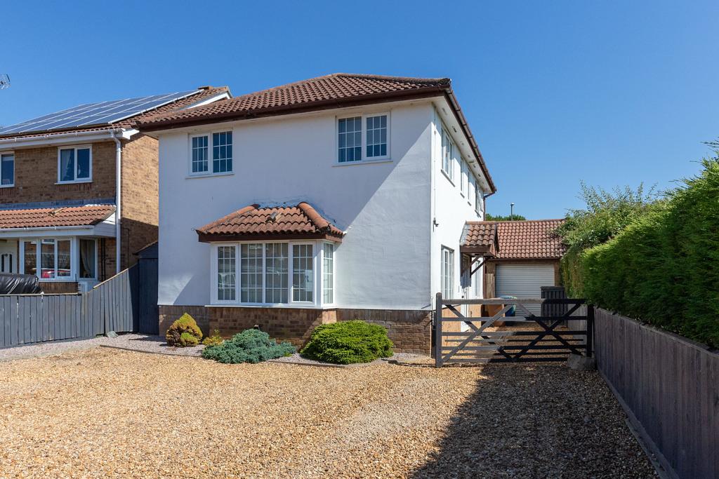 Nobles Close, Coates, Peterborough 4 bed detached house £315,000