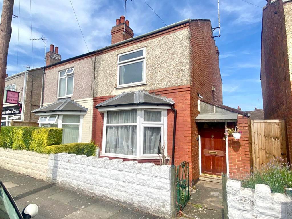 Crescent Avenue, Coventry, CV3 2 bed semidetached house £160,000