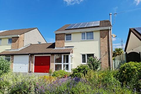 3 bedroom detached house for sale - Fairwood Terrace, Gowerton, Swansea, City And County of Swansea.