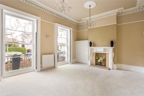 5 bedroom terraced house to rent, Pittville Lawn, Cheltenham, Gloucestershire, GL52