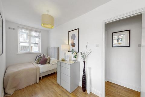 2 bedroom flat to rent, Admiral House, Cardinal Way, Wealdstone, HA3