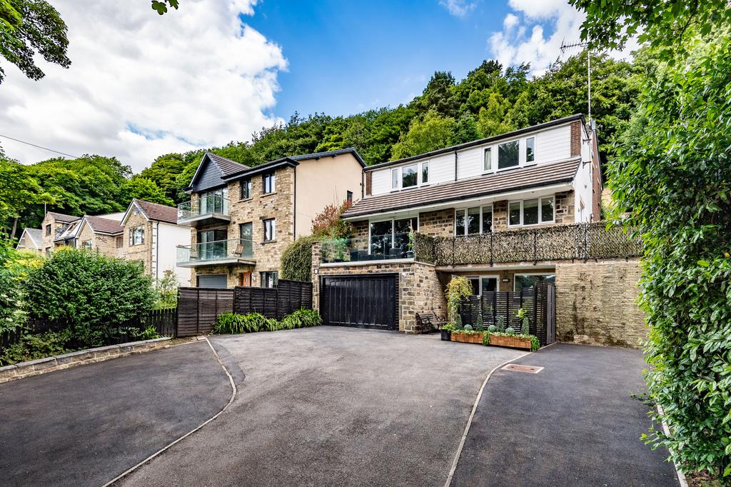 Lamb Hall Road, West Yorkshire, HD3 5 bed detached house £595,000
