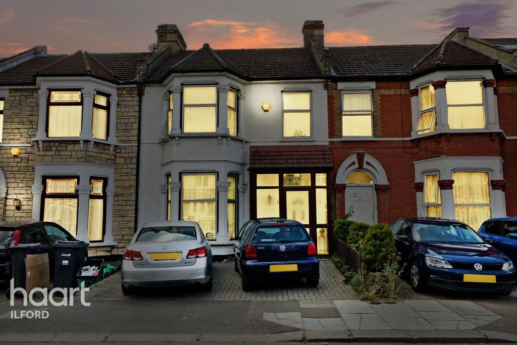 Kinfauns Road, Ilford 3 bed terraced house for sale £575,000