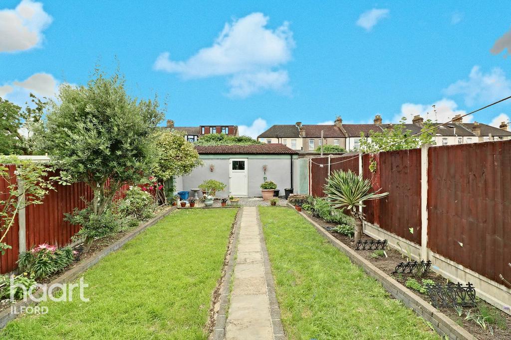 Kinfauns Road, Ilford 3 bed terraced house for sale £575,000