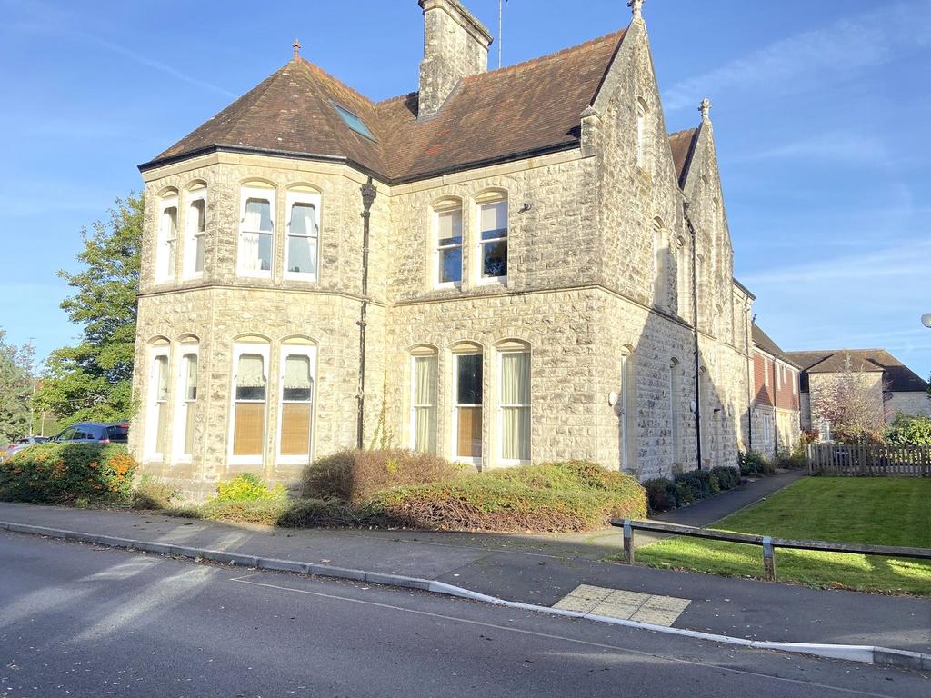 Redwood Grange, Langport, TA10 2 bed apartment for sale £215,000