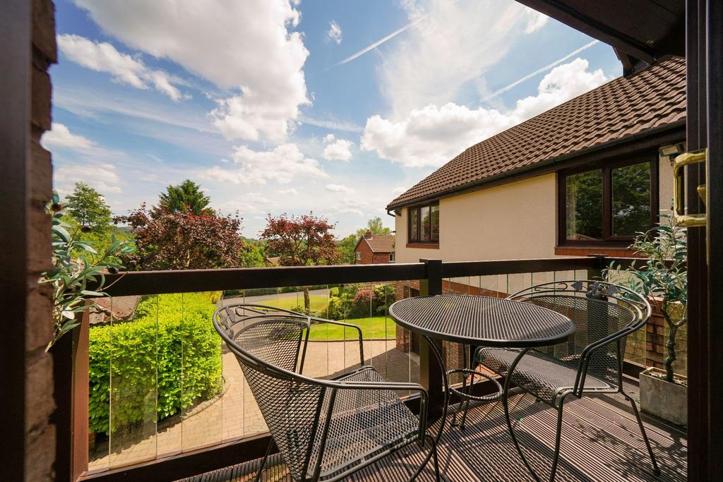 Grange Park Road, Bromley Cross, Bolton, BL7 4 bed detached house for