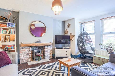 3 bedroom terraced house for sale - Norton Avenue, Plymouth, Devon, PL4