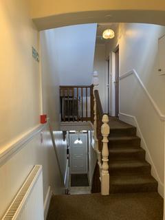House share to rent, Tennyson Road, Kilburn, NW6