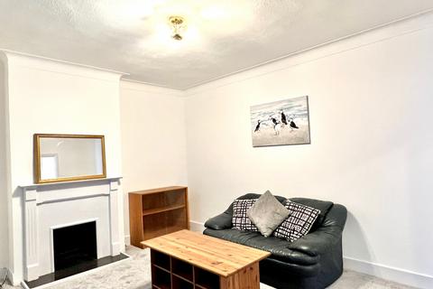 2 bedroom maisonette for sale, MITCHAM, CR4