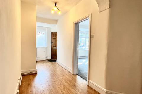 2 bedroom maisonette for sale, MITCHAM, CR4