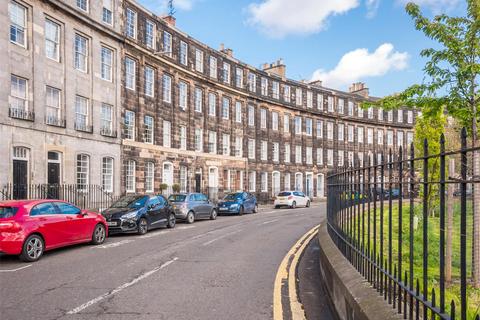 2 bedroom flat to rent, Gardners Crescent, Edinburgh, EH3