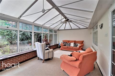 8 Heron Way, Mickleover, Derby, DE3 9XA
