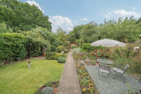 3 bedroom detached house for sale, Oak Tree Road, Milford, GU8