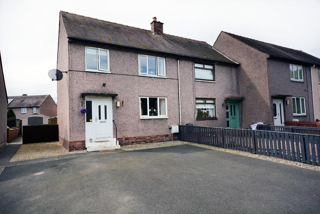 Polmaise Crescent, Fallin, Stirling, Stirlingshire 3 bed end of terrace