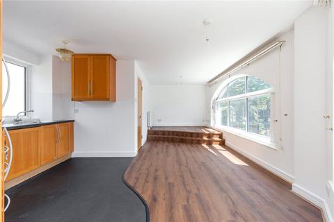 2 bedroom maisonette for sale, Shacklewell Street, London, E2