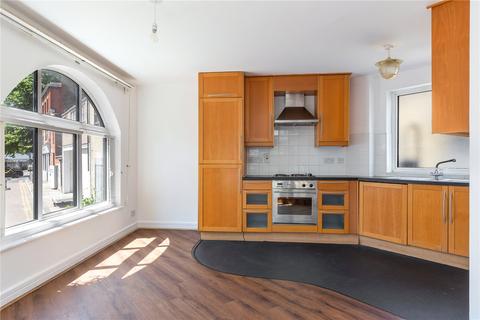 2 bedroom maisonette for sale, Shacklewell Street, London, E2