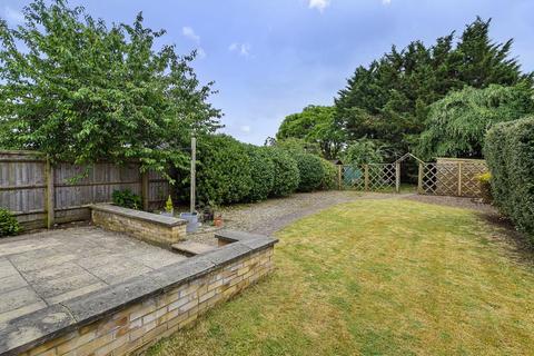 10 Manor Road, Ducklington, Witney, OX29 7YA