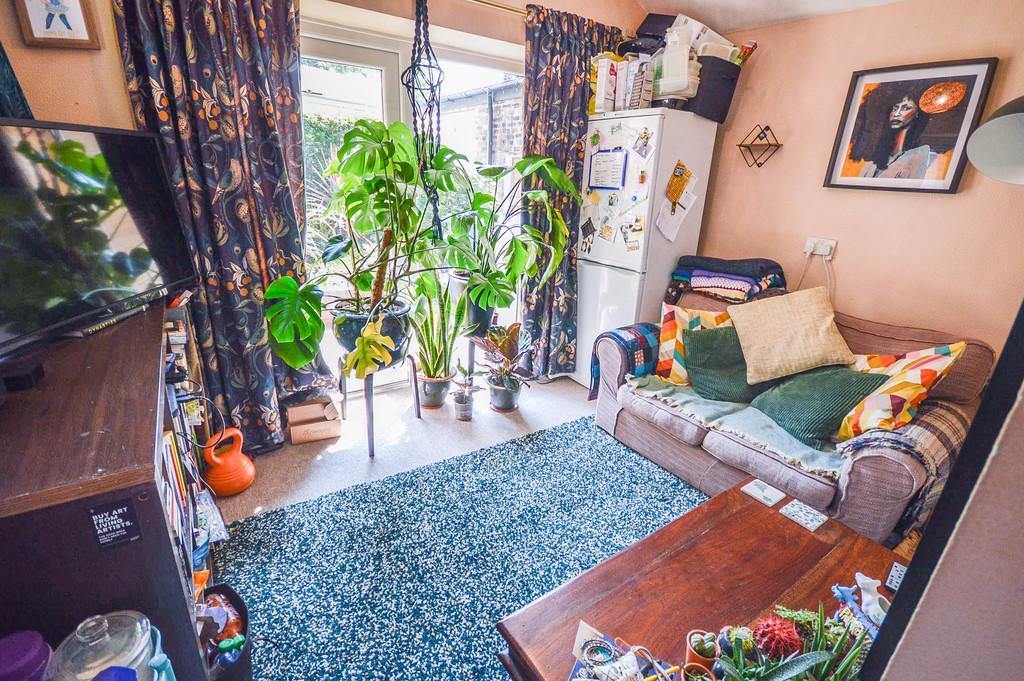 Guest house lounge