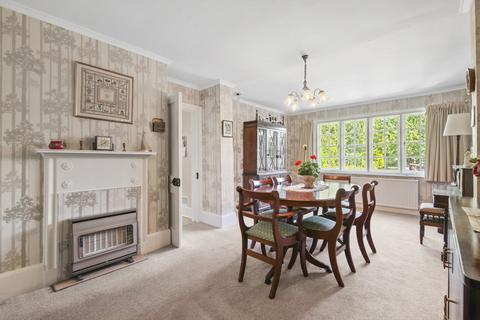 5 bedroom detached house for sale - Church Hill, Loughton
