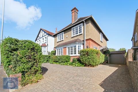 5 bedroom detached house for sale - Church Hill, Loughton