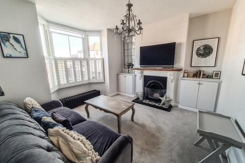 4 bedroom semi-detached house for sale - Staines-upon-Thames, Surrey