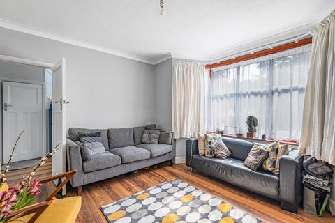 18 Alexandra Gardens, London, N10 3RL
