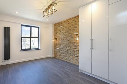 2 bedroom apartment to rent, Copperfield Road, Mile End, London