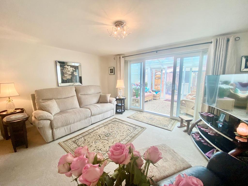 Highfield Rise, Chester Le Street... 4 bed semidetached house £240,000