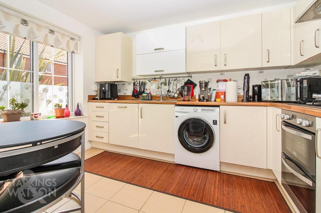 Colossus Way, Hampden View, Norwich 3 bed terraced house £260,000