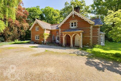 4 bedroom detached house for sale, Waterloo Road, Hainford, Norwich