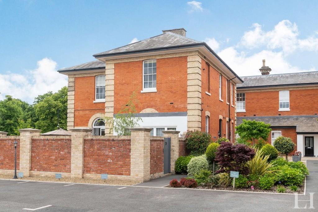 Ribbans Park Road, Ipswich 2 bed for sale £400,000