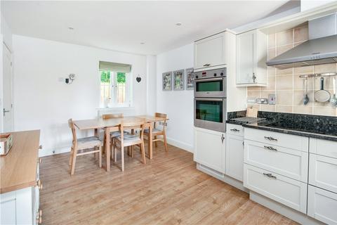 7 Blenheim Way, Moreton-in-marsh, GL56 9NA