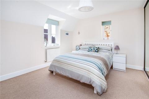7 Blenheim Way, Moreton-in-marsh, GL56 9NA