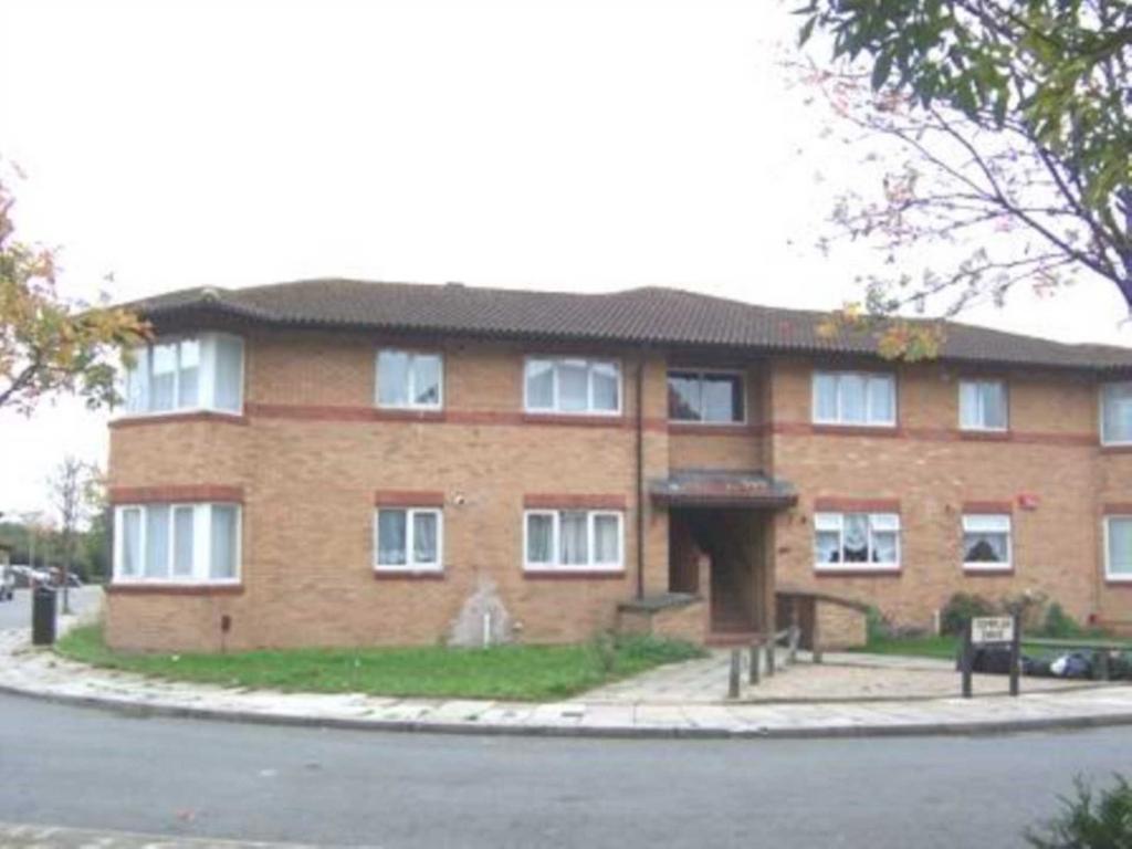 Templar Drive, Thamesmead, SE28 8PH 1 bed apartment to rent £1,200 pcm (£277 pw)