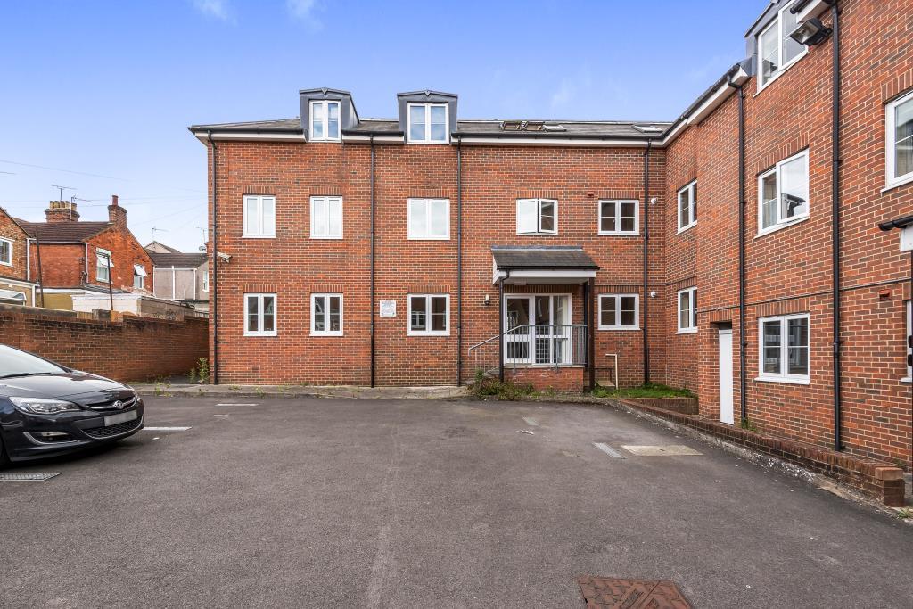 Swindon, Wiltshire, SN1 2 bed apartment £900 pcm (£208 pw)
