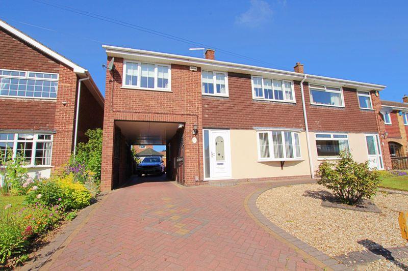 Ajax Close, Laceby Acres 4 bed semidetached house £190,000