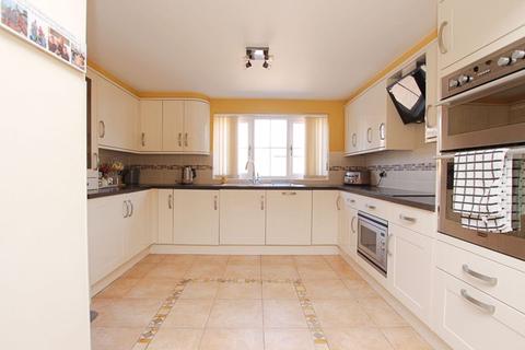 32 Ajax Close, Grimsby, DN34 5QR