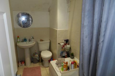 1 Grimthorpe Place, Leeds, LS6 3JT
