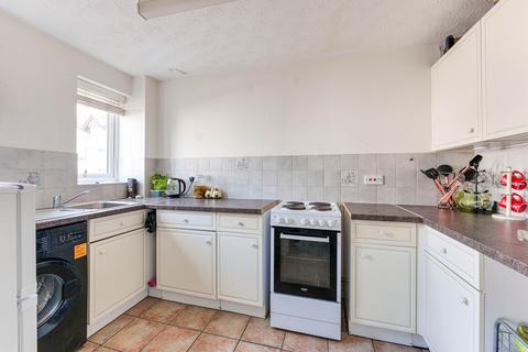 2 bedroom flat for sale - Cambridge Road, Southend-on-sea, SS1
