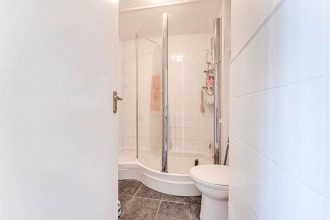 2 bedroom flat for sale - Cambridge Road, Southend-on-sea, SS1
