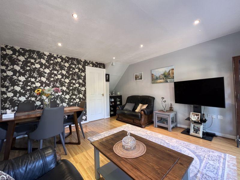 Magnolia Gardens, Edgware 3 bed end of terrace house £499,500