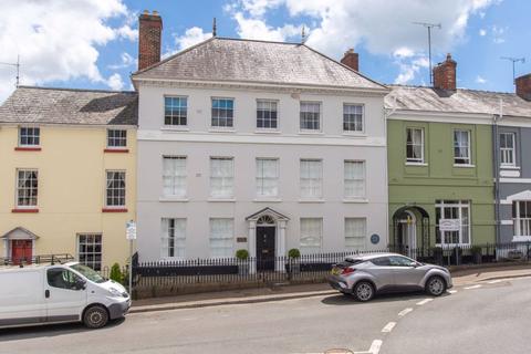 5 bedroom house for sale - St. James Square, Monmouth