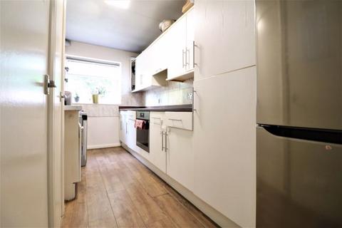 13 Tithe Court, Slough, SL3 8AS