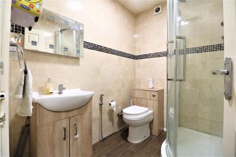 13 Tithe Court, Slough, SL3 8AS