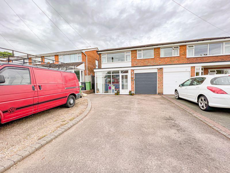 Brabham Crescent, Streetly, Sutton... 3 bed semidetached house £350,000